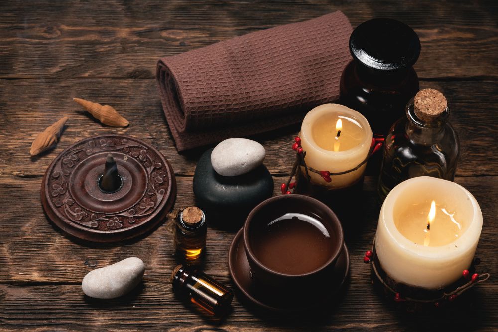 Uso antiguo de aceites esenciales - ilustración histórica de aromaterapia y rituales